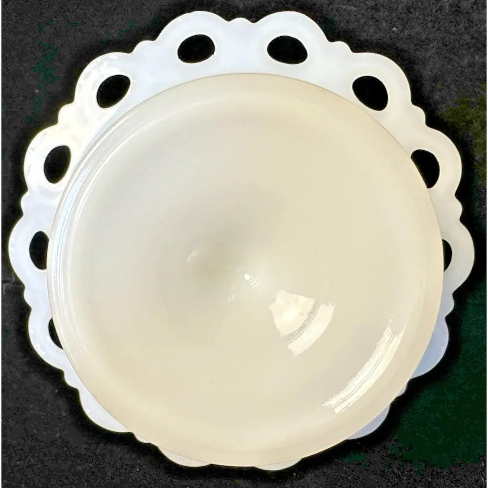 Anchor Hocking Lace Scalloped‎ Edge White Milk Glass Bowl 7